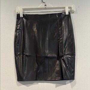 CantonWalker Black Faux Leather Mini Pencil Skirt for Night Out - Size XS
